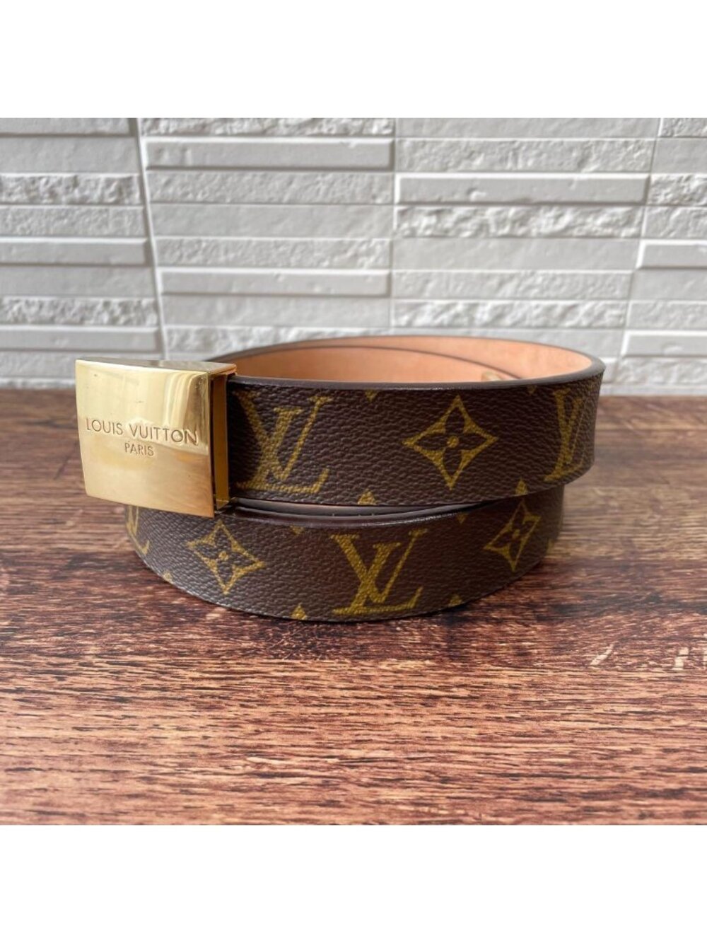 Louis Vuitton Monogram Leather Ceinture Belt Gold Brown